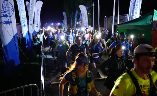 Największe wyzwanie Festiwalu Biegowego! Bieg na 100 km wystartował w środku nocy - 42